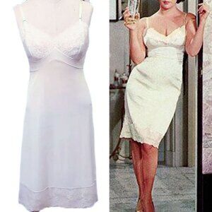 VINTAGE VANITY FAIR Full, Slip Size 36, Lingerie